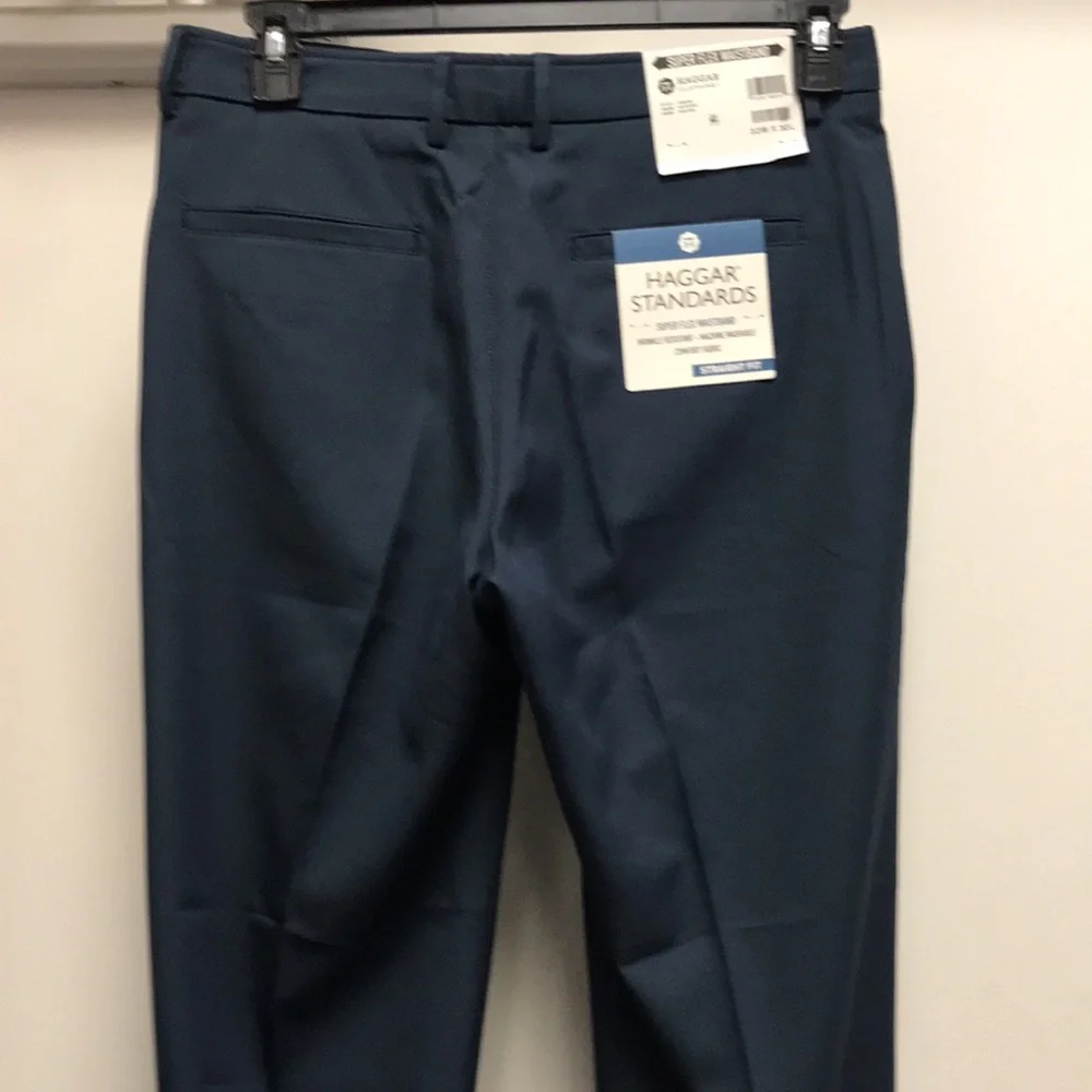 Haggar Men’s Standards Solid Gabardine Superflex Waist Flat Front Pants - Picture 6 of 8